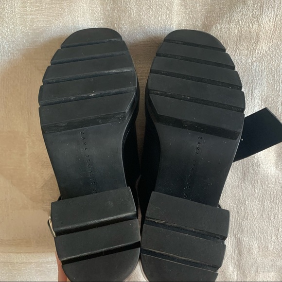 Zara Chunky Black Boots - Picture 4 of 8